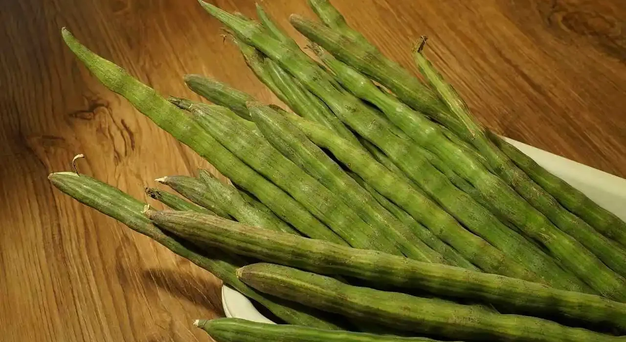 You will be surprised to know the Drumstick nutrition facts-pods in the bowl