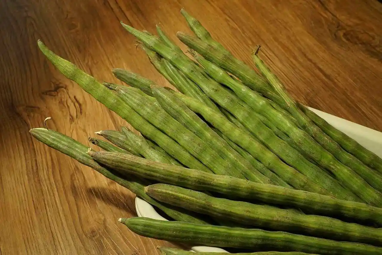 You will be surprised to know the Drumstick nutrition facts-pods in the bowl